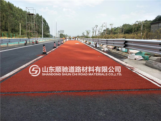 广东高速路隧道段防滑路面施工案例